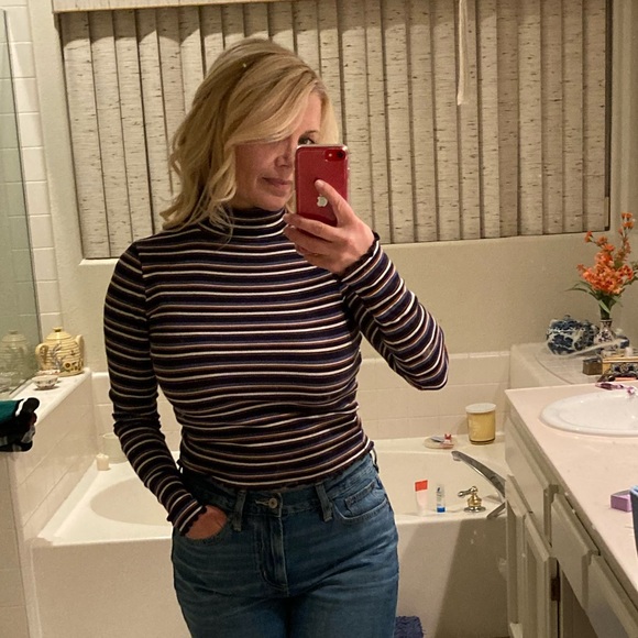 Striped turtleneck sweater. Size small - Picture 1 of 8